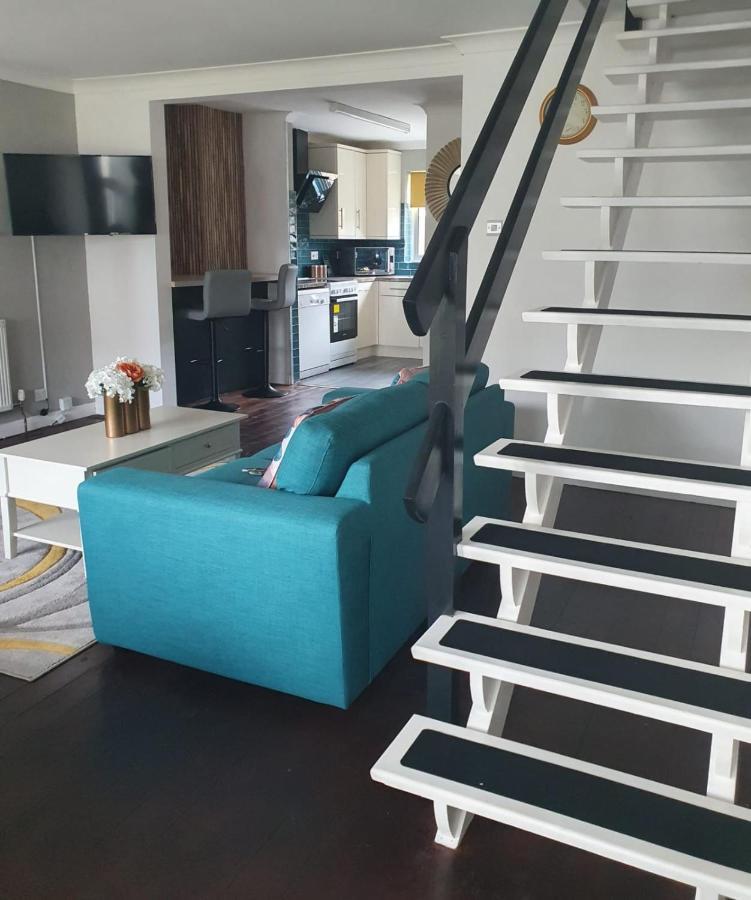 Вилла Four Seasons By The Sea Peacehaven Экстерьер фото